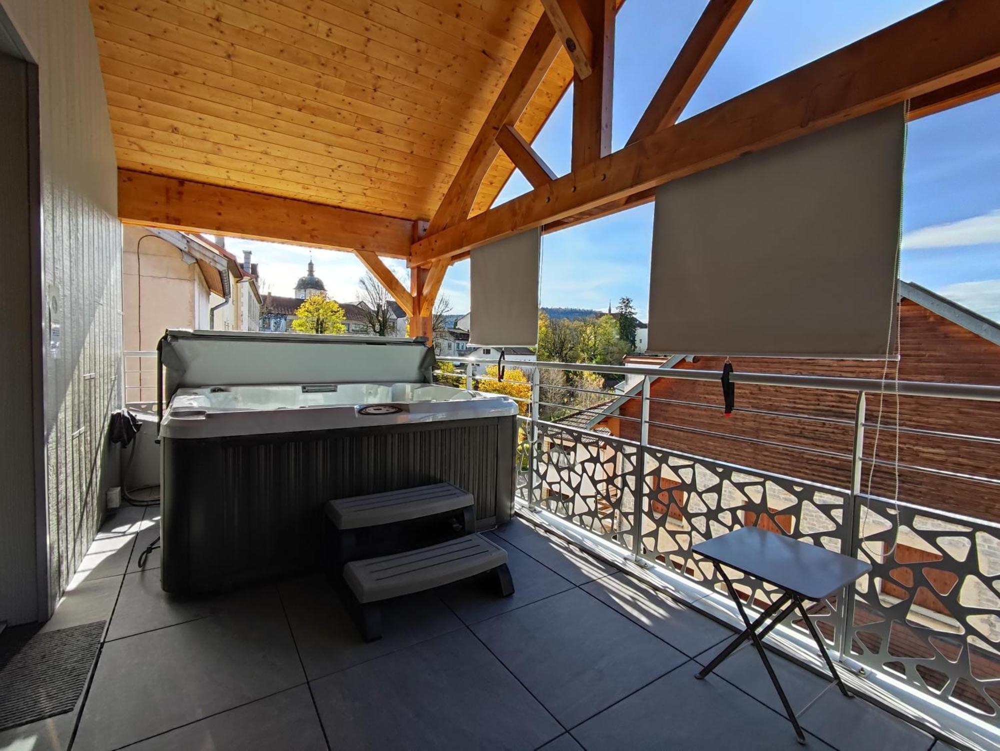 Apartment L'acierie Logis De Luxe Avec Jacuzzi Champagnole